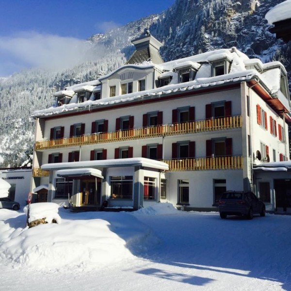 lodging_gemmi-lodge-135760_n37666-49894-0_l.jpg